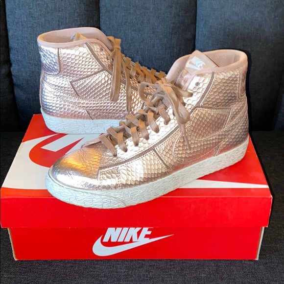 nike blazer mid rose gold